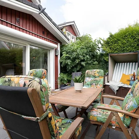 Holiday home Strandhaus *